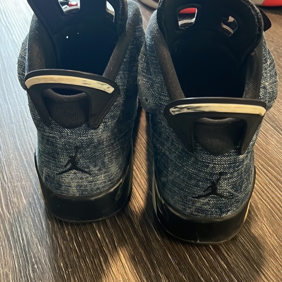 Air Jordan - Picture 5 of 5